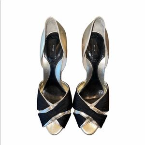 Bally vintage Gold & Black peep toe pumps